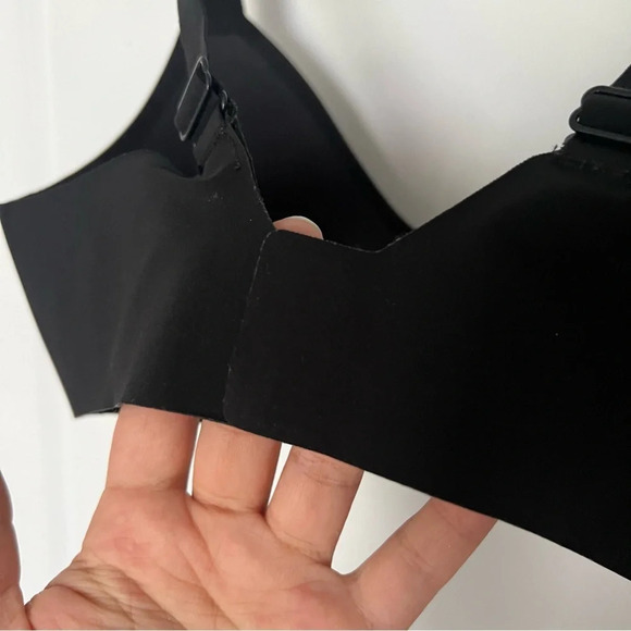 Lululemon Hold True Bra34C - Picture 10 of 10